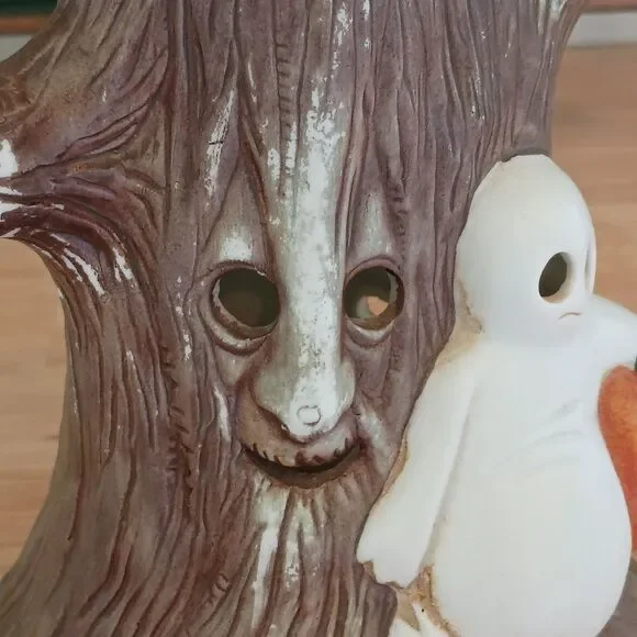 Vintage Ceramic Hand Painted Spooky Tree With Owl & Ghost Holding a Pumpkin Fig - Picture 7 of 15